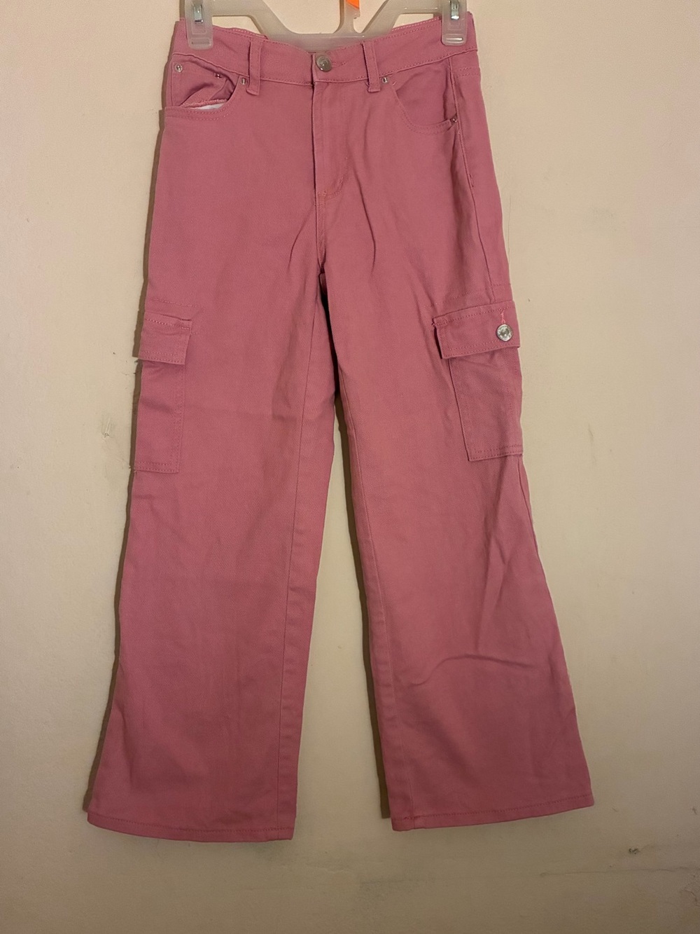 Juicy Couture Girls Pink Cargo Joggers and pink cardigan